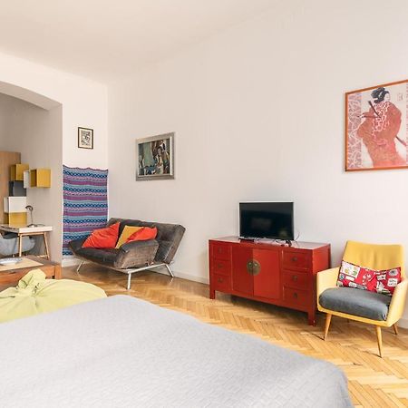 Bright & Spacious Loft With Basilica View บูดาเปสต์ ภายนอก รูปภาพ