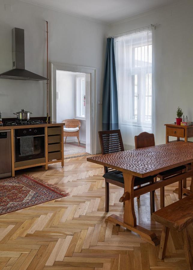 Bright & Spacious Loft With Basilica View บูดาเปสต์ ภายนอก รูปภาพ