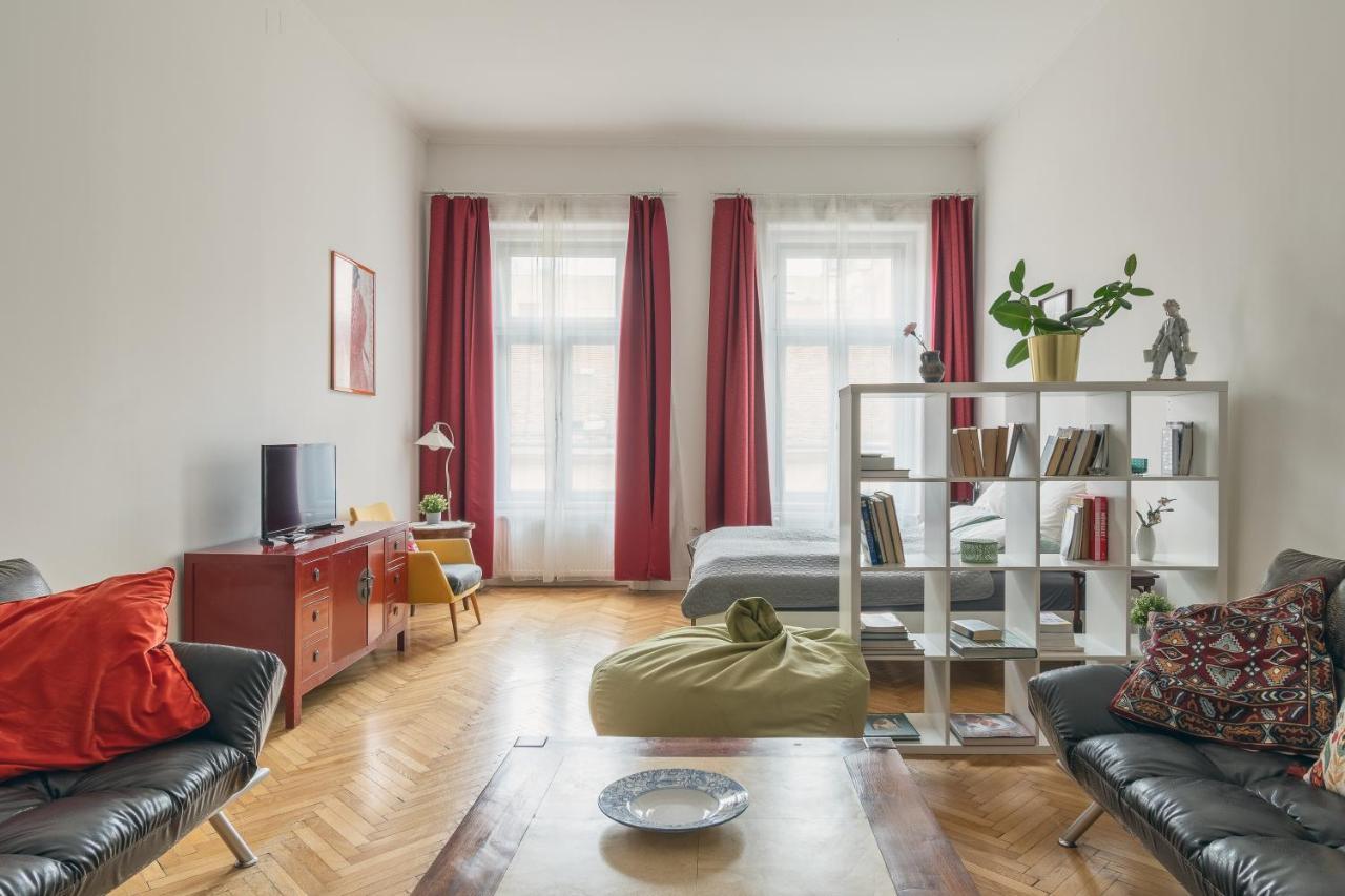 Bright & Spacious Loft With Basilica View บูดาเปสต์ ภายนอก รูปภาพ