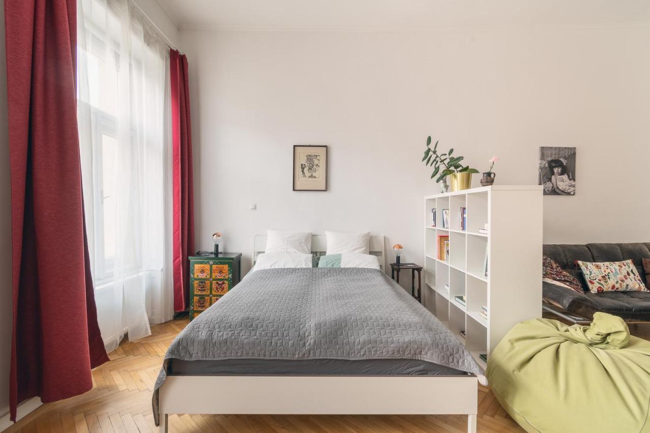 Bright & Spacious Loft With Basilica View บูดาเปสต์ ภายนอก รูปภาพ