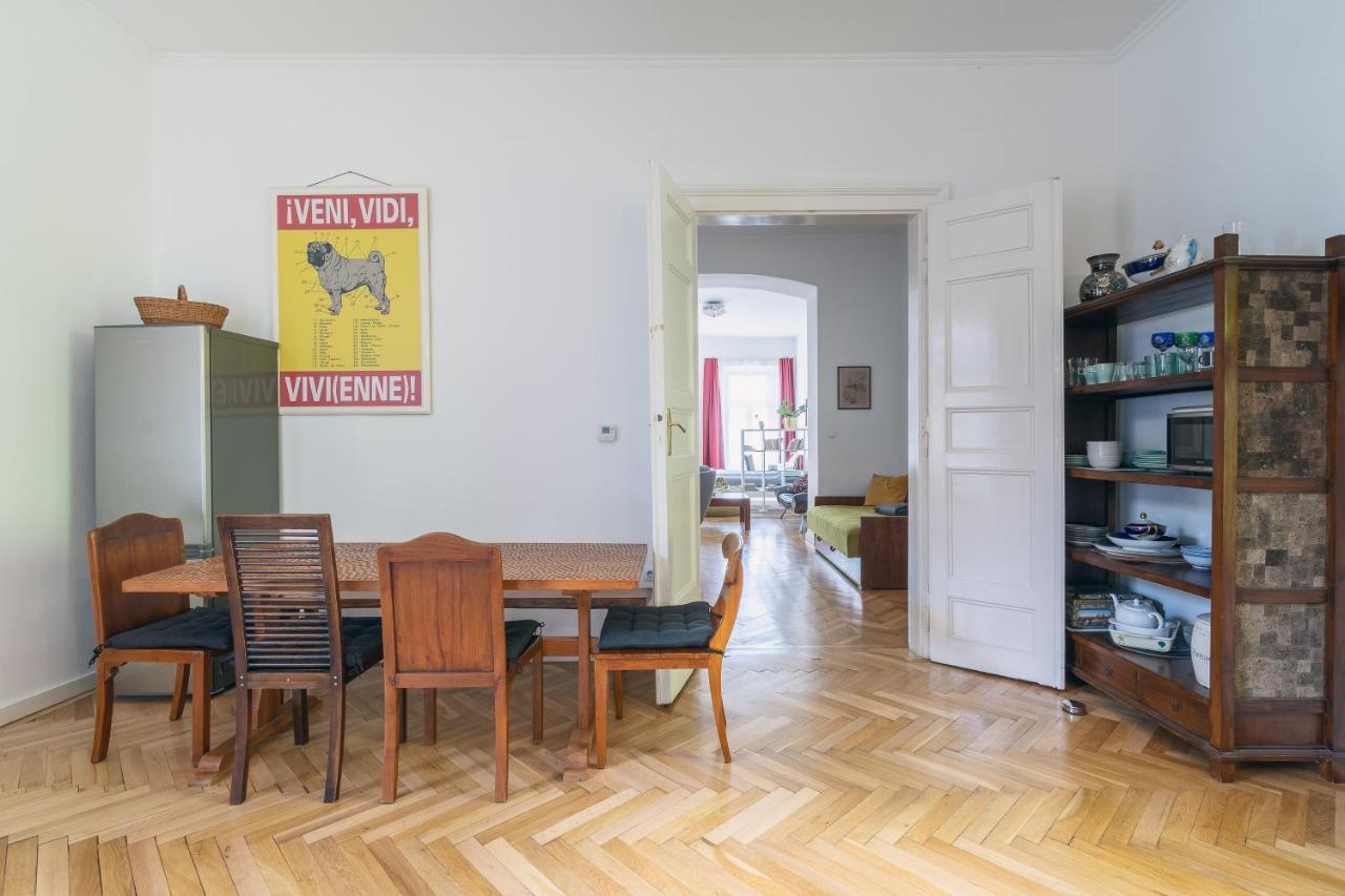 Bright & Spacious Loft With Basilica View บูดาเปสต์ ภายนอก รูปภาพ