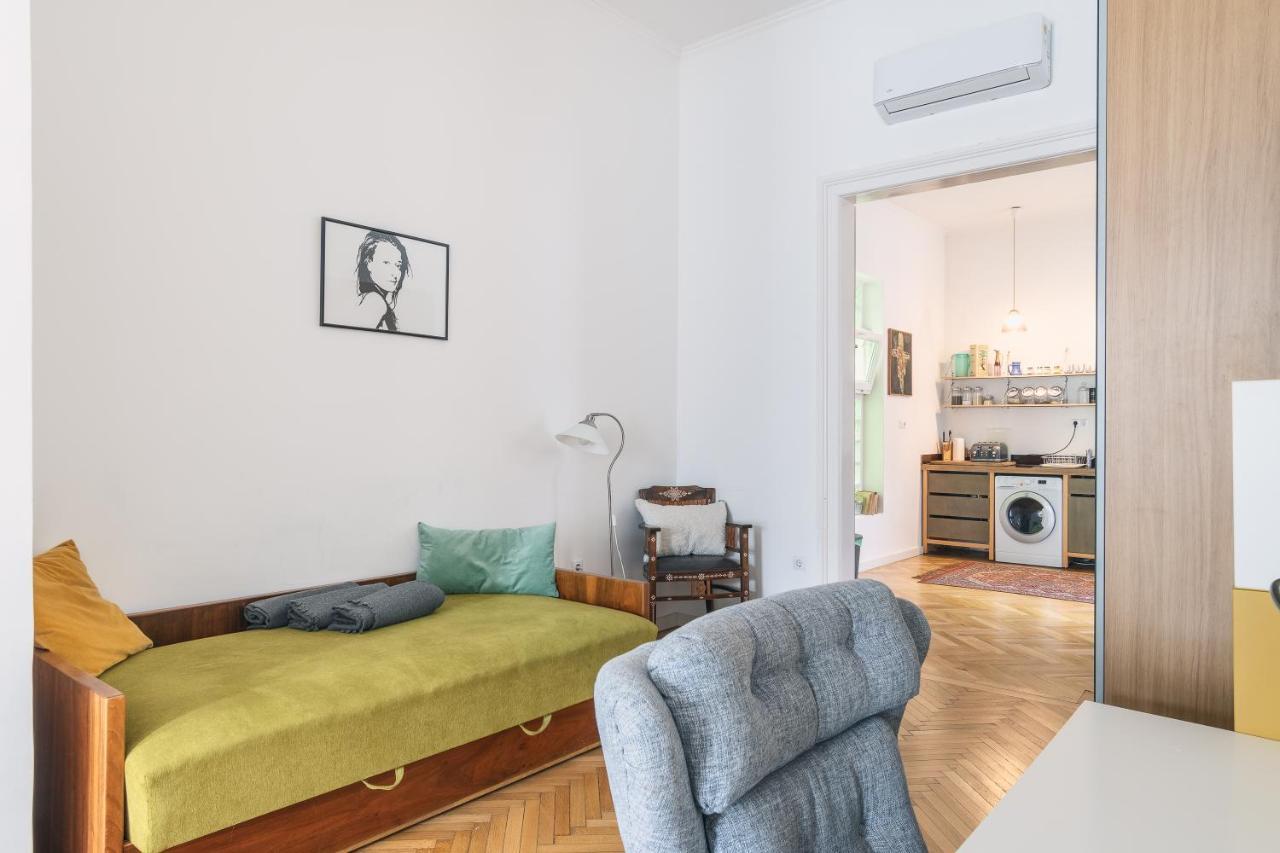Bright & Spacious Loft With Basilica View บูดาเปสต์ ภายนอก รูปภาพ